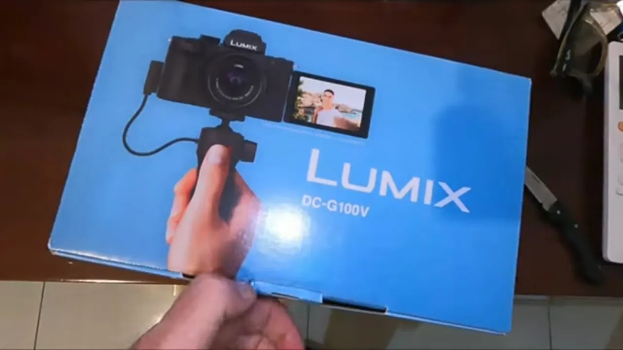 Panasonic Lumix G100 | Unboxing
