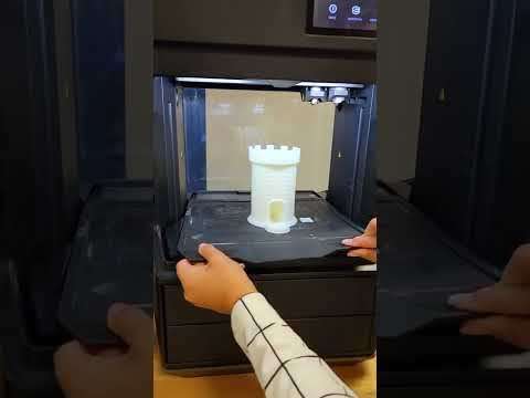 Removing our 3D Printed Dungeons & Dragons Dice Tower! | MakerBot METHOD X #shorts