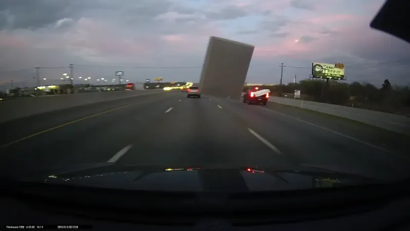 The Wrong Way to Transport a Mattress | Caught on Thinkware Dash Cam